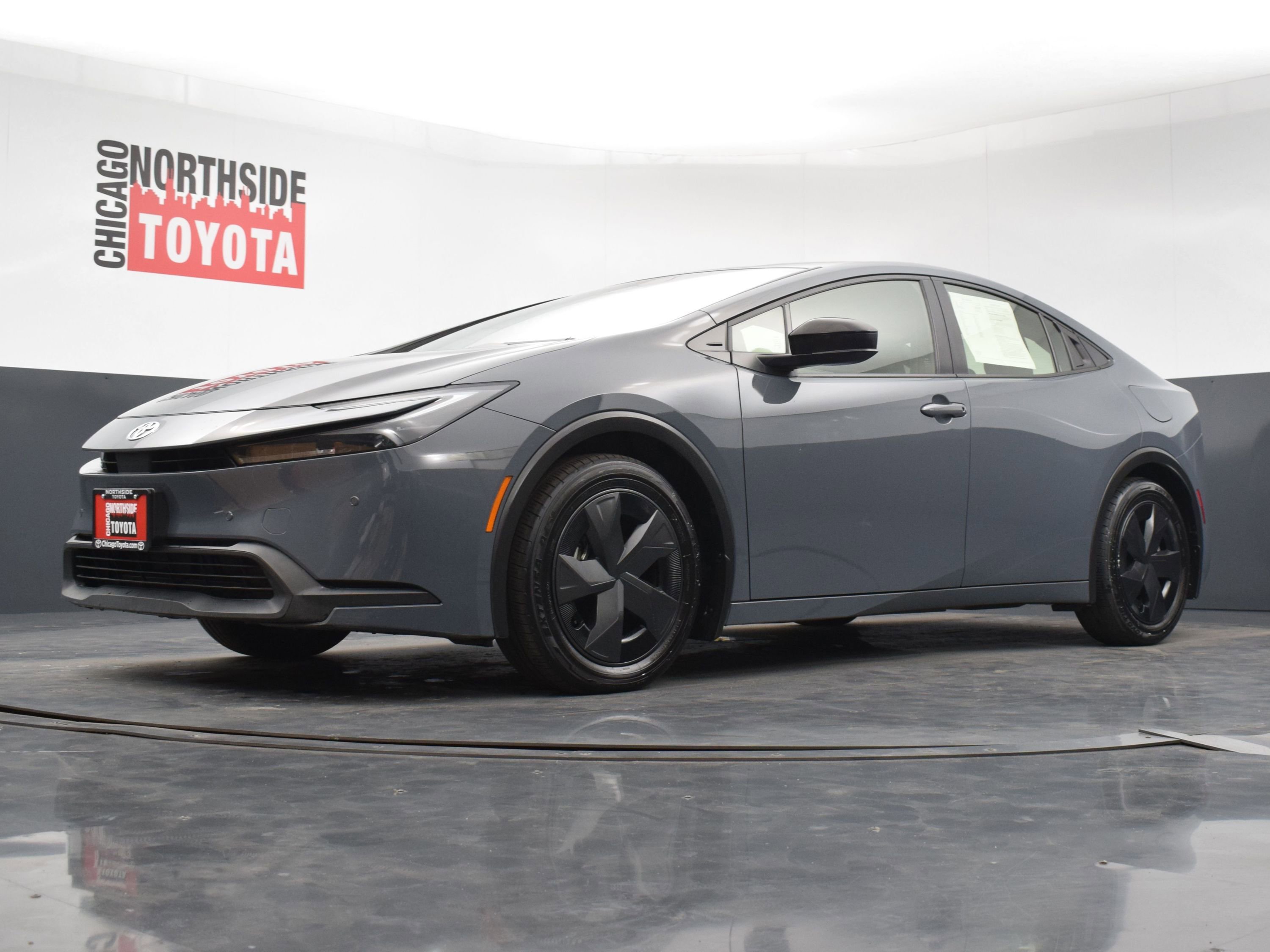 Used 2025 Toyota Prius LE image 30