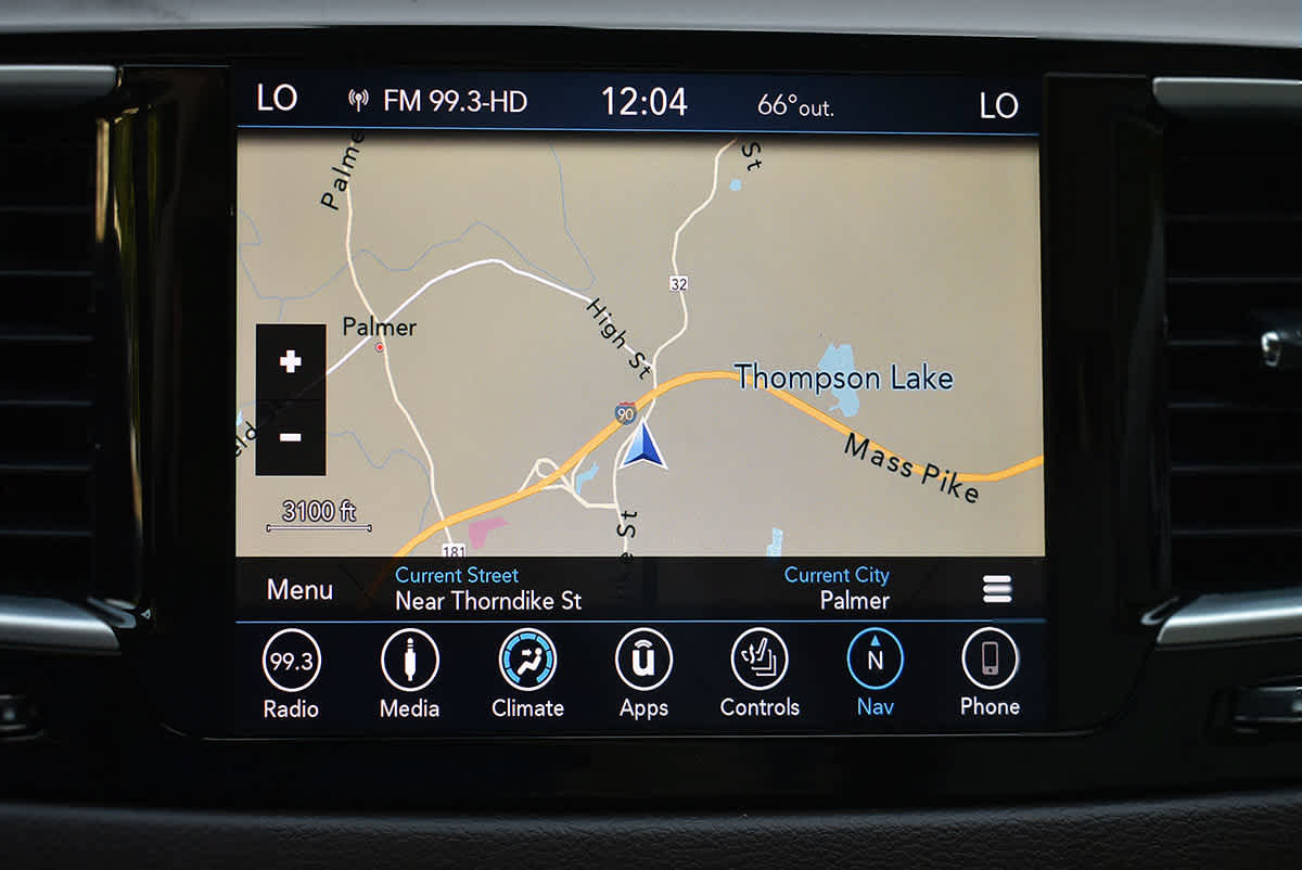 Used 2019 Chrysler Pacifica Touring-L FWD image 21