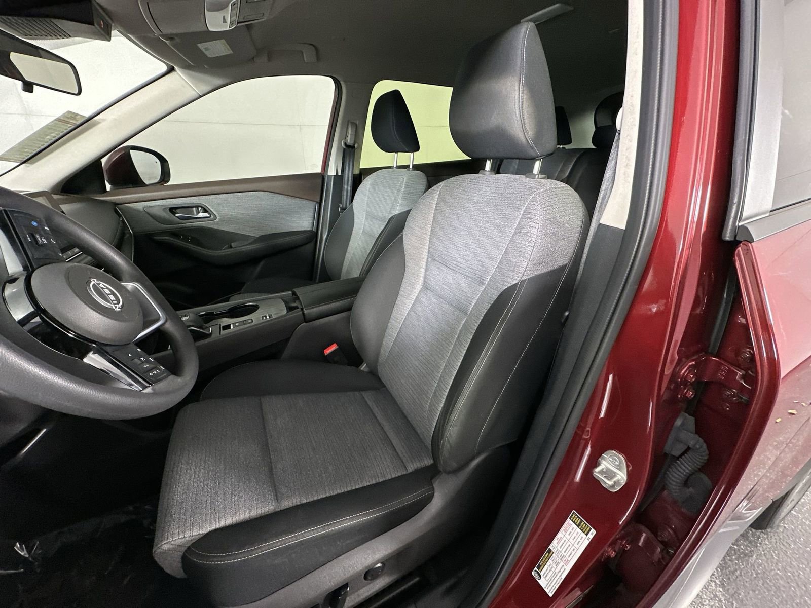 Certified 2023 Nissan Rogue SV image 15