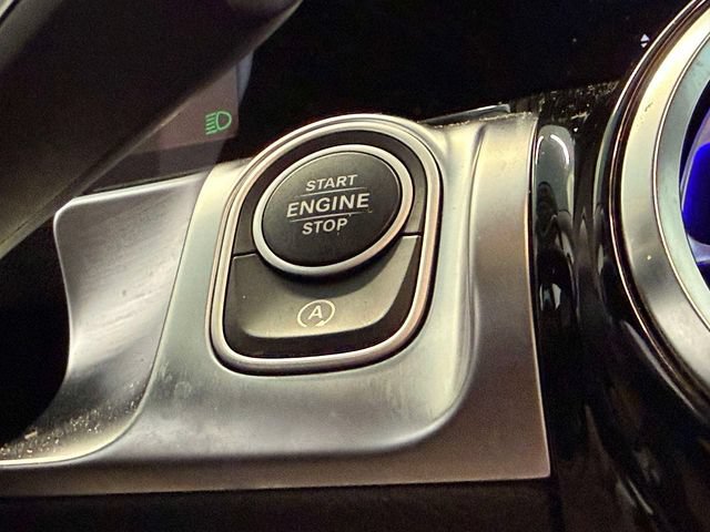 Certified 2023 Mercedes-Benz GLB 250 4MATIC image 31