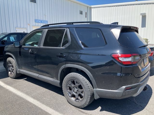 Certified 2023 Honda Pilot TrailSport image 8
