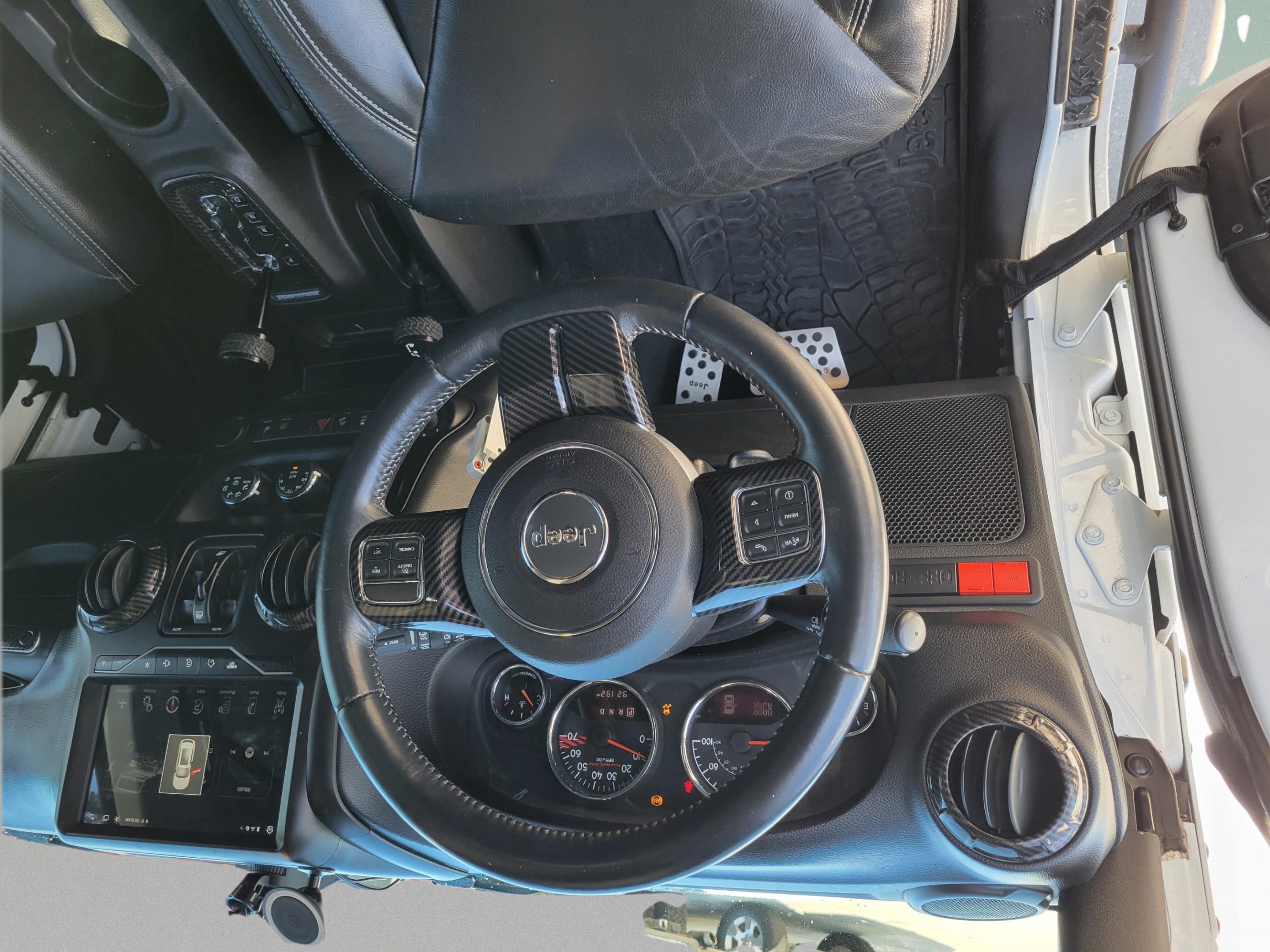 Used 2016 Jeep Wrangler Unlimited Rubicon AWD/4WD image 6