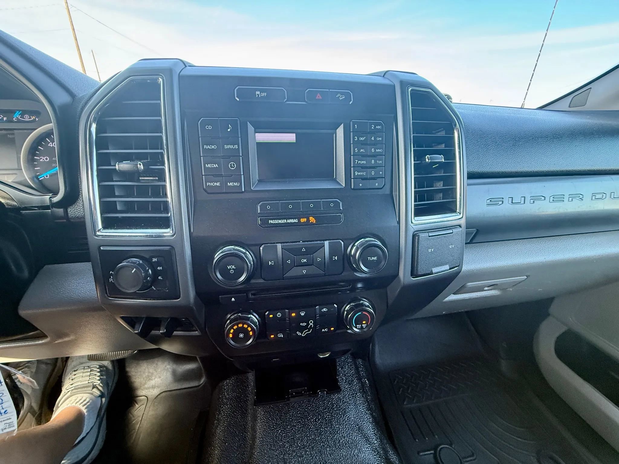 Used 2017 Ford F350 XLT w/ XLT Value Package image 11