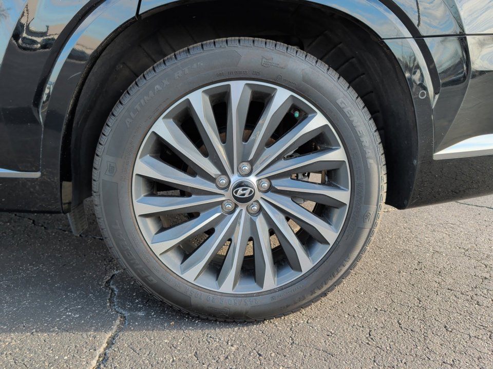 Used 2023 Hyundai Palisade Calligraphy image 22