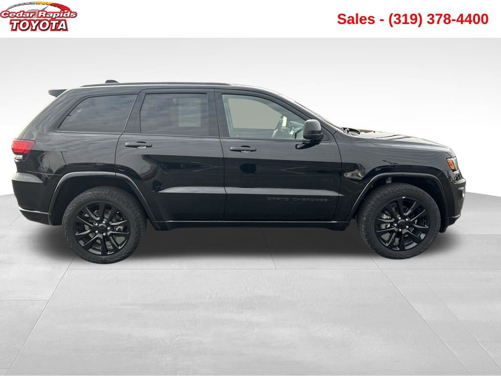 Used 2019 Jeep Grand Cherokee Altitude image 6