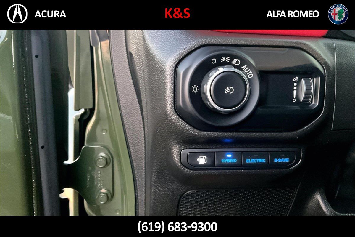 Used 2023 Jeep Wrangler Unlimited Rubicon 4xe AWD/4WD image 36