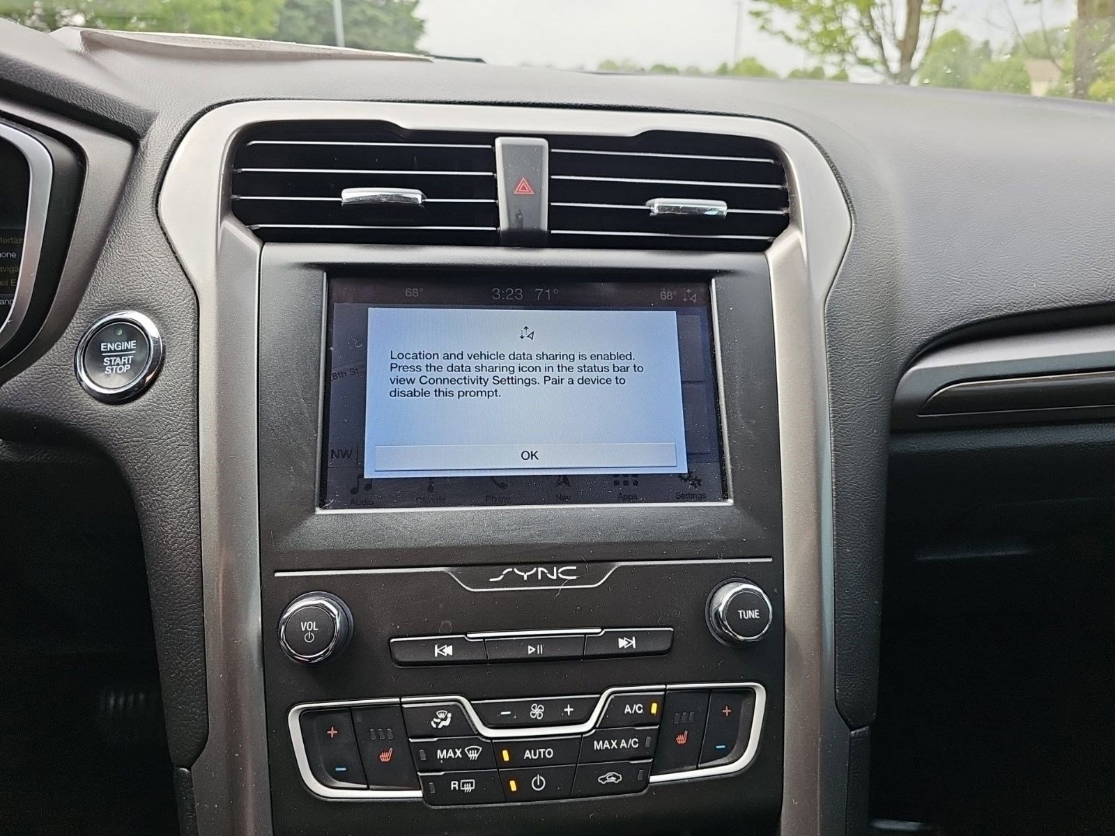 Used 2019 Ford Fusion SEL FWD image 18