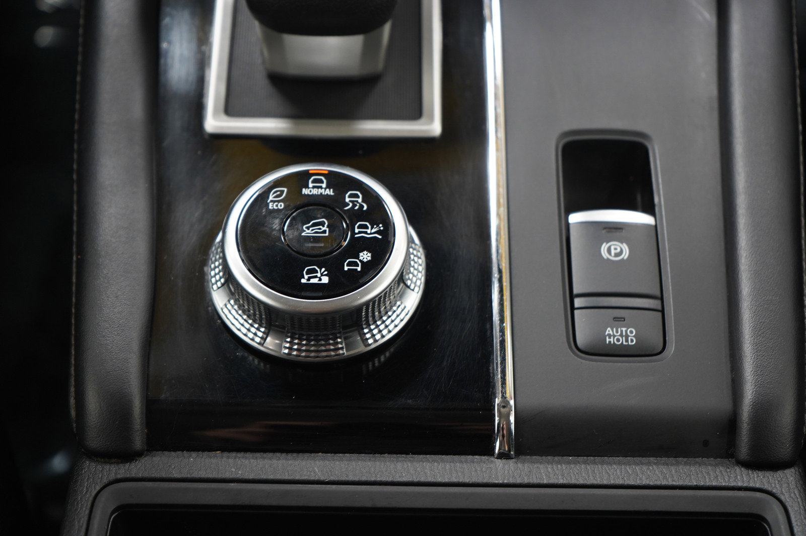 Used 2024 Mitsubishi Outlander ES image 19