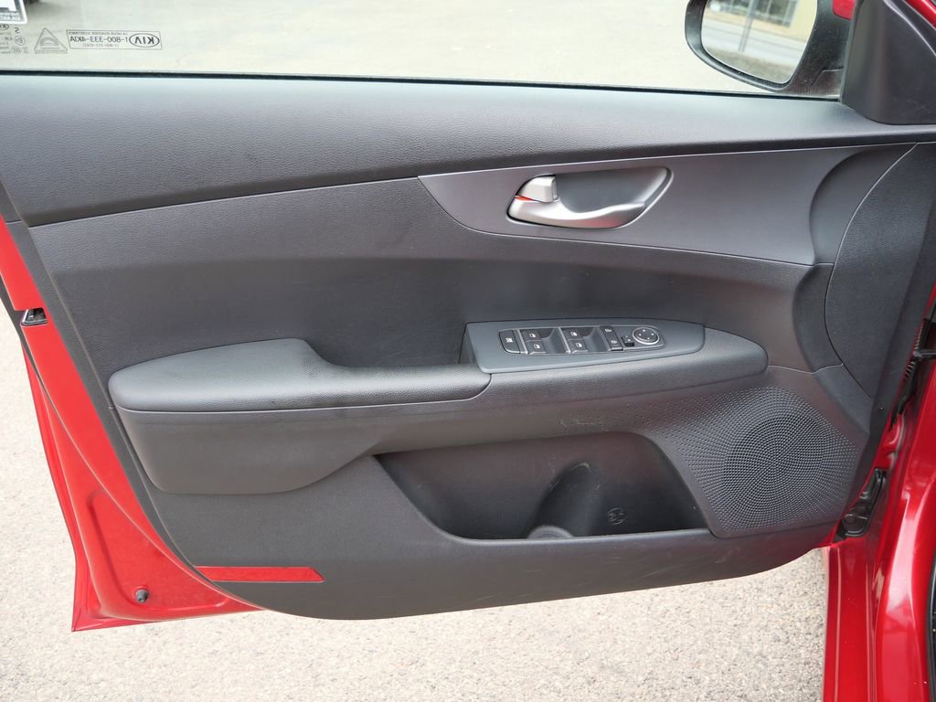 Used 2021 Kia Forte LXS image 27