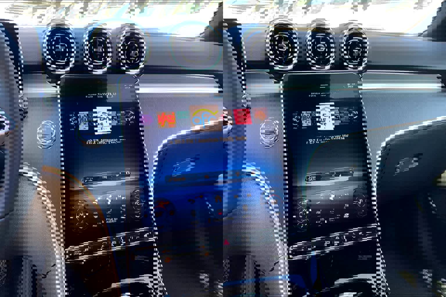 Certified 2025 Mercedes-Benz C 300 Sedan image 12