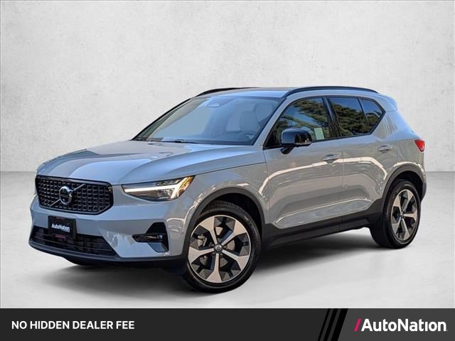 Used 2026 Volvo XC40 B5 Plus w/ Protection Package Premier