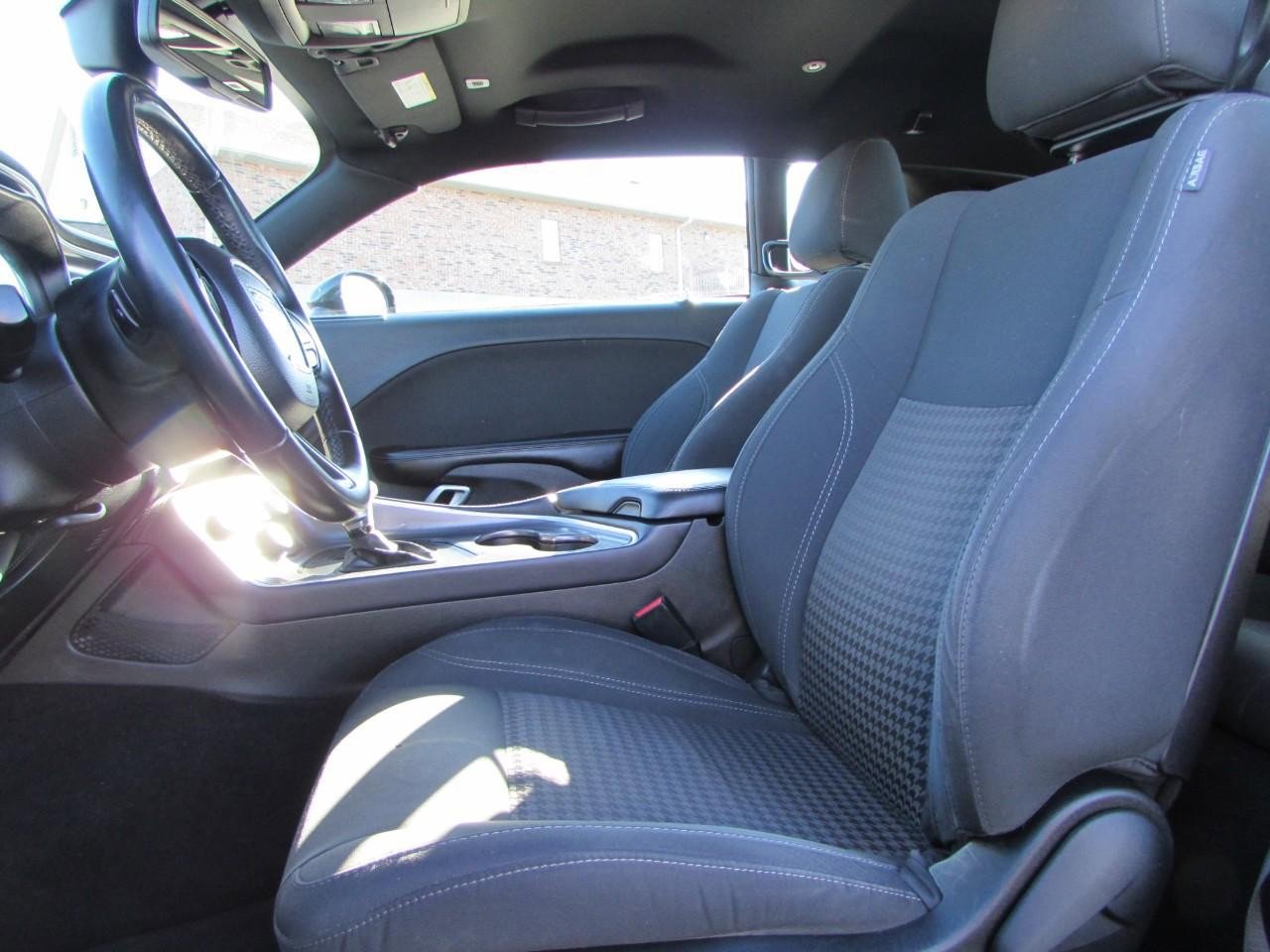 Used 2019 Dodge Challenger SXT image 12