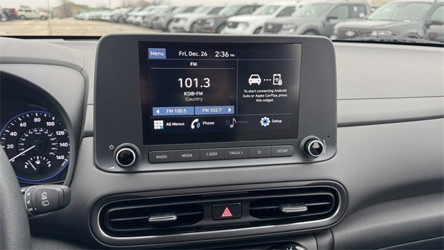 Used 2023 Hyundai Kona SE image 26