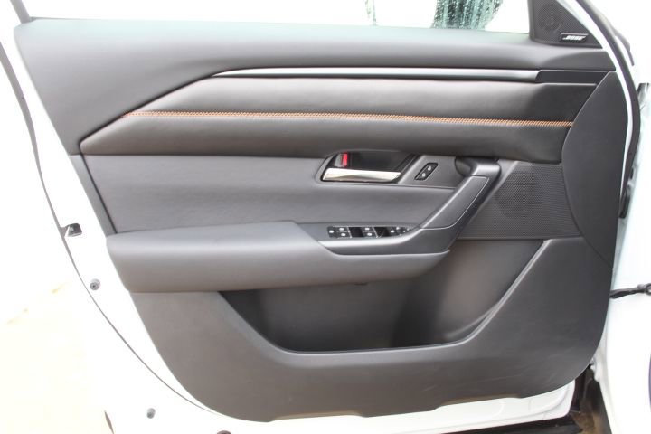 Used 2025 MAZDA CX-50 AWD 2.5 S w/ Premium Plus Pkg image 13