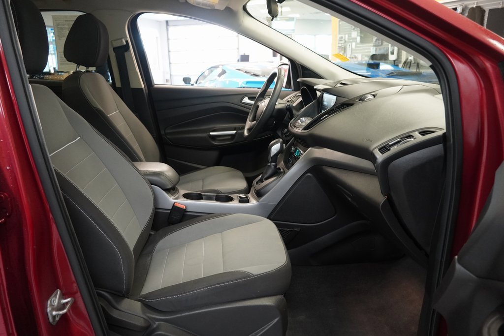 Used 2014 Ford Escape SE w/ Equipment Group 201A image 31