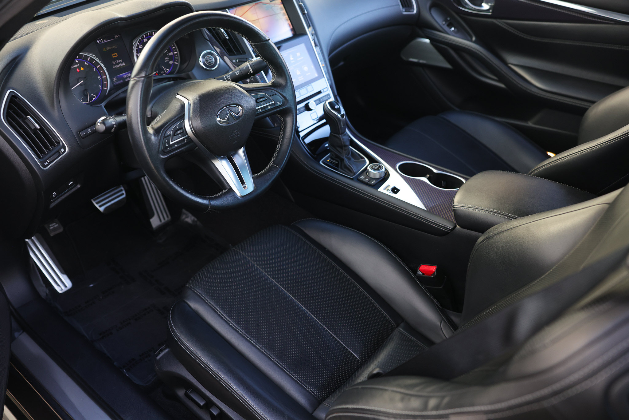 Used 2018 INFINITI Q60 Red Sport 400 w/ Sensory Package 3.0T Sport RWD image 6