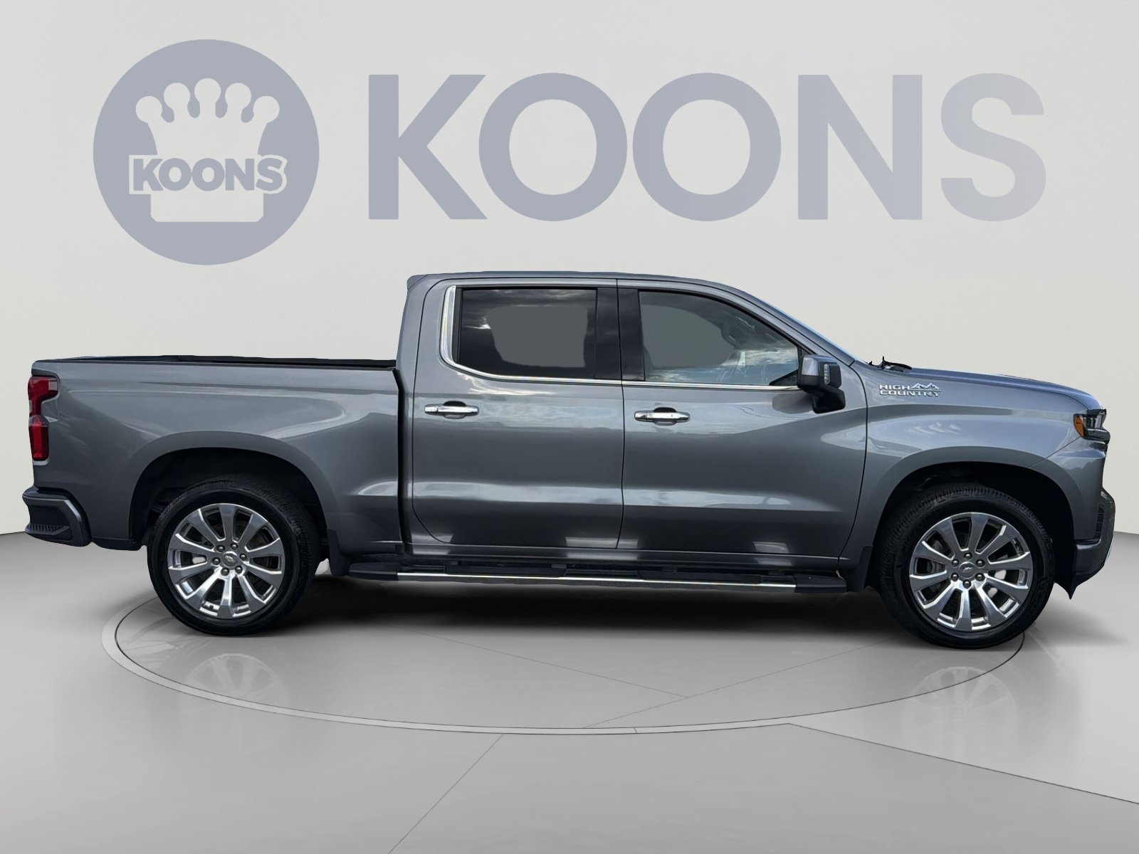 Used 2021 Chevrolet Silverado 1500 High Country w/ Technology Package AWD/4WD image 8