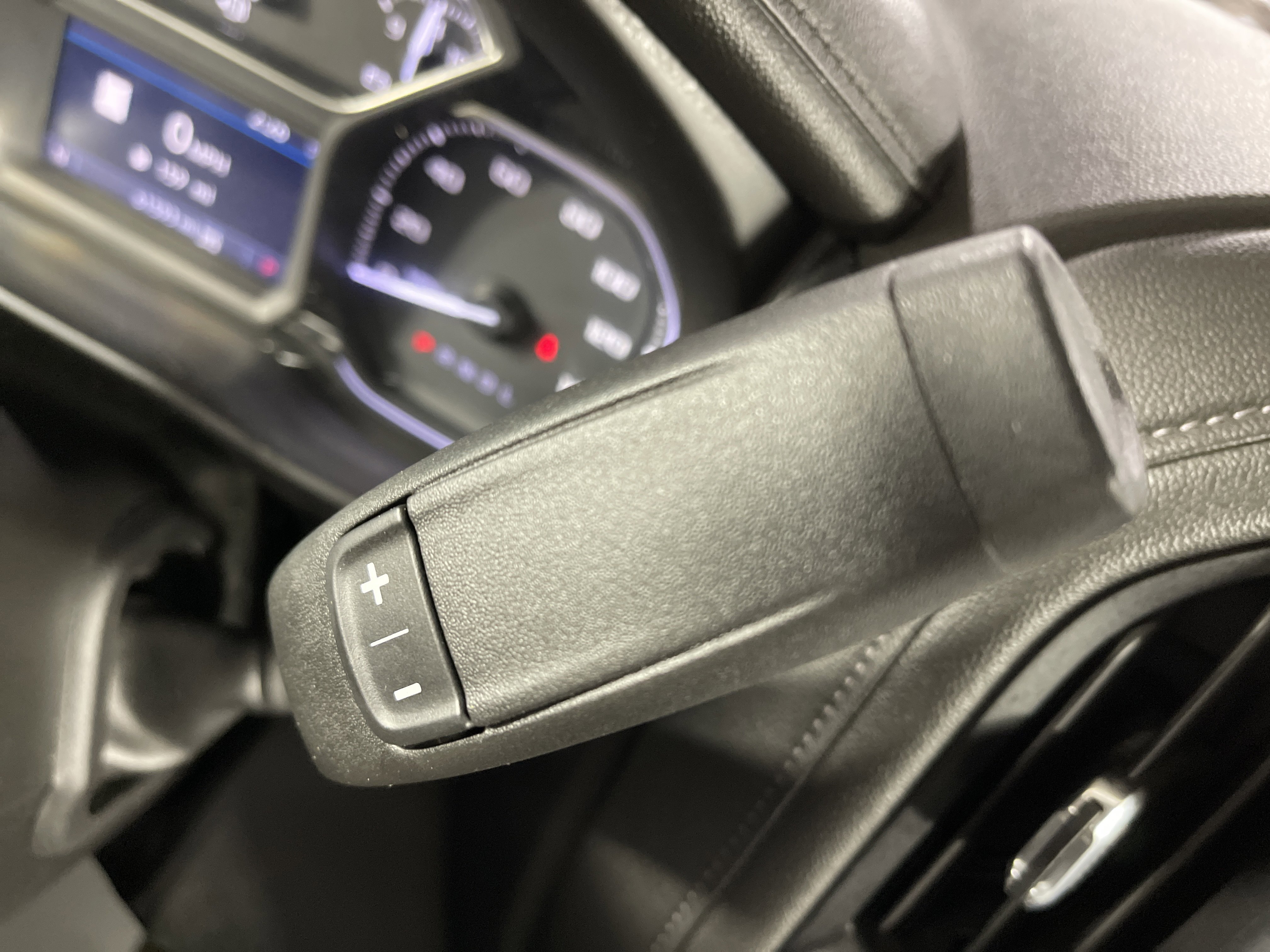 Used 2019 GMC Sierra 1500 SLT w/ SLT Premium Plus Package image 27