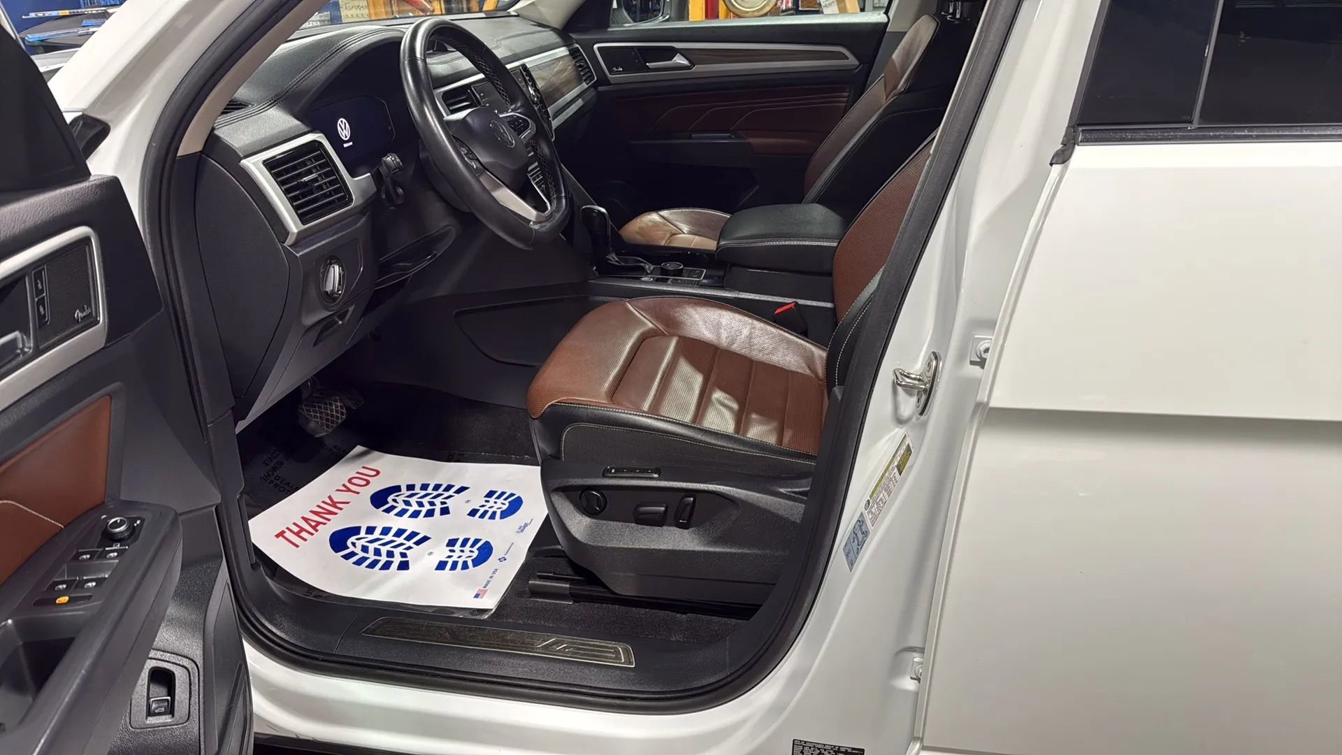 Used 2021 Volkswagen Atlas SEL Premium image 9