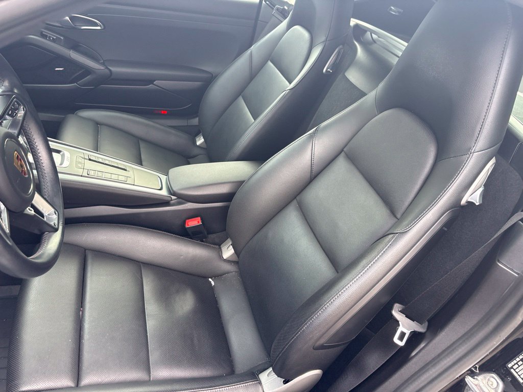 Used 2021 Porsche 718 Cayman RWD image 13