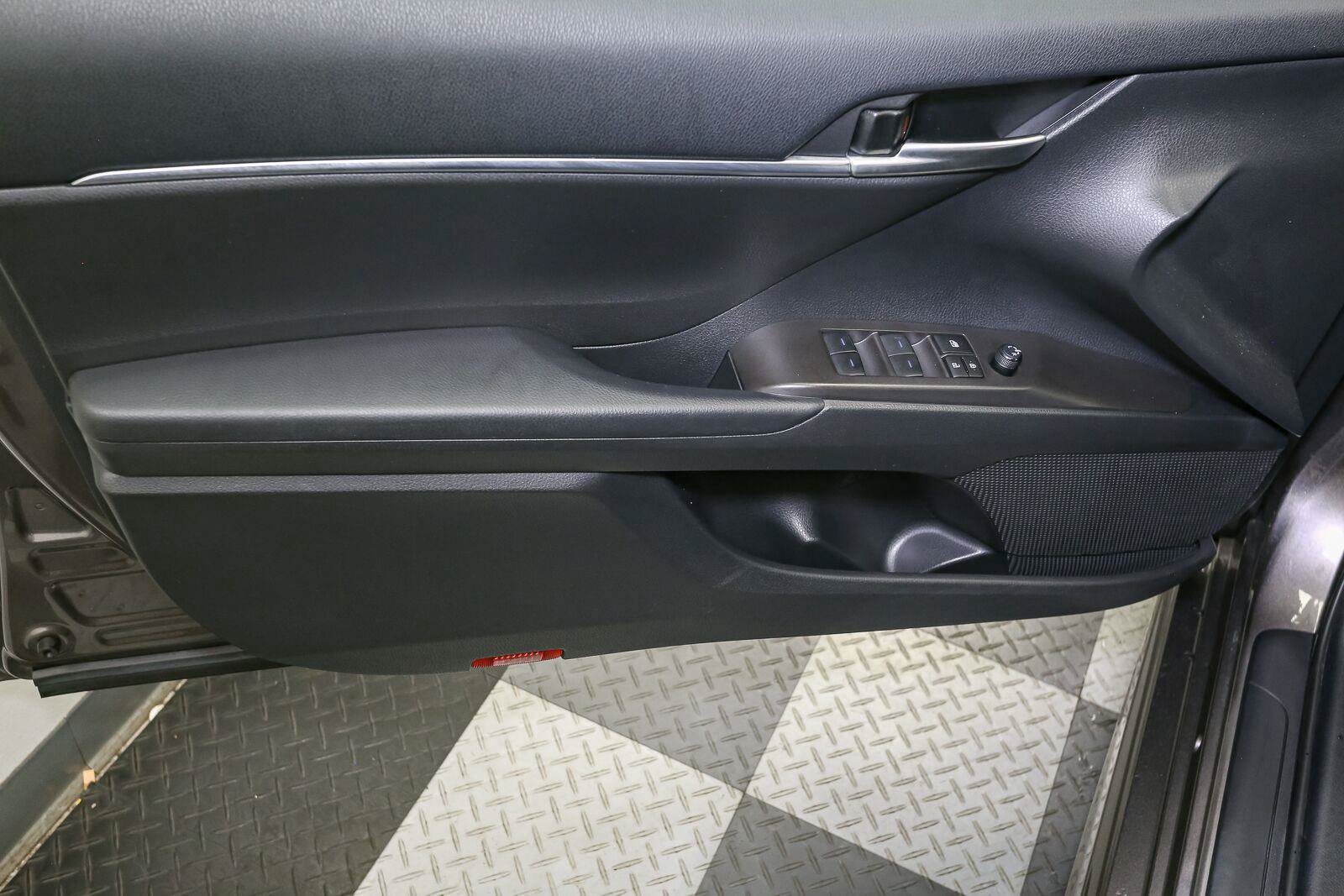 Certified 2024 Toyota Camry SE AWD/4WD image 41