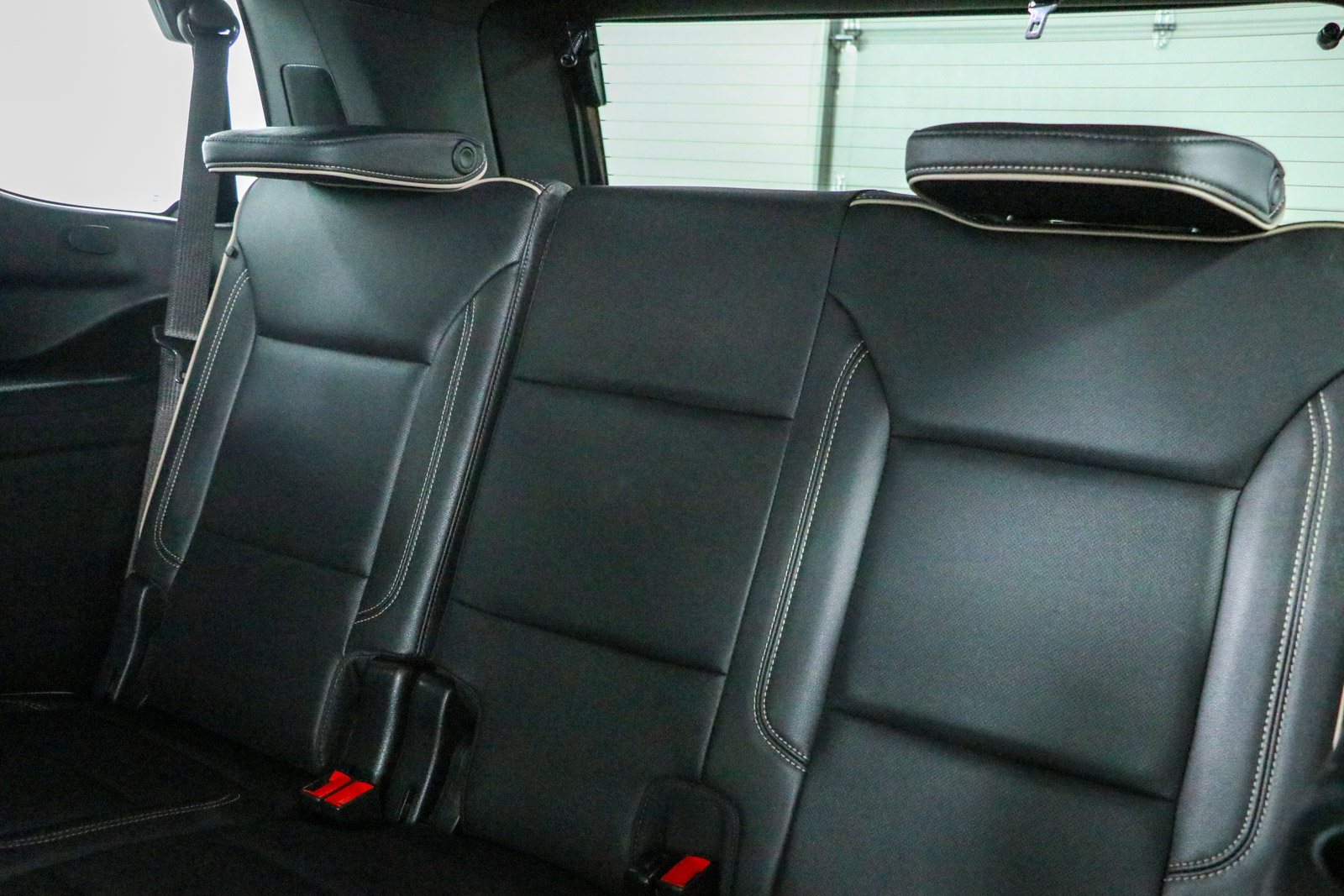 Used 2022 GMC Yukon SLT w/ SLT Premium Package AWD/4WD image 29