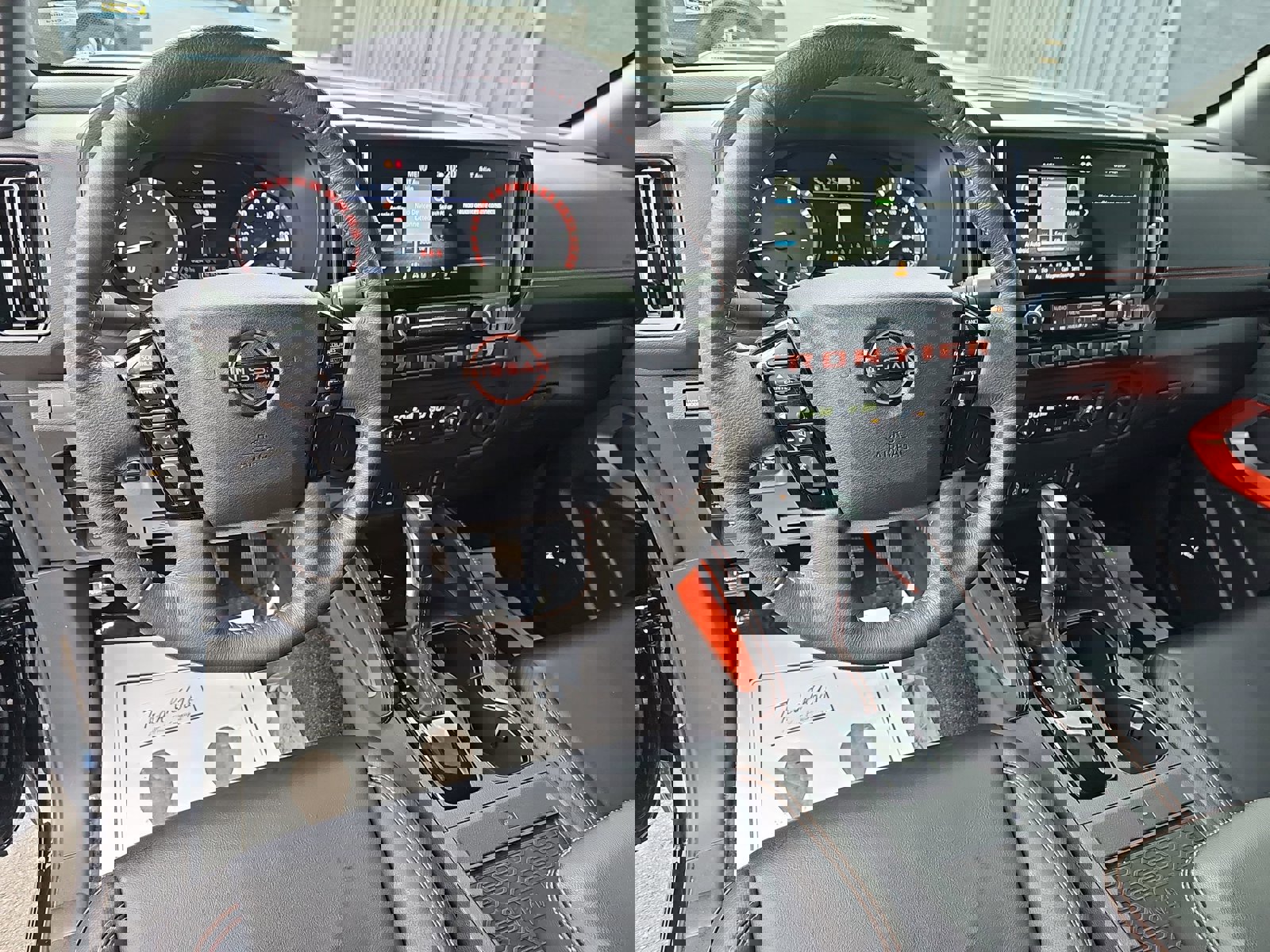 Used 2025 Nissan Frontier Pro-X w/ Pro Premium Package image 16