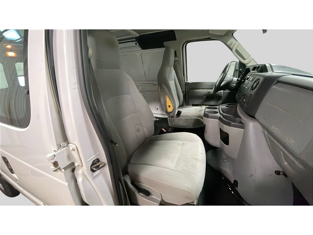 Used 2011 Ford E-250 and Econoline 250 w/ Commercial Cargo Van Pkg RWD image 16