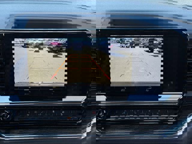 Used 2025 Chevrolet Silverado 1500 LT image 18