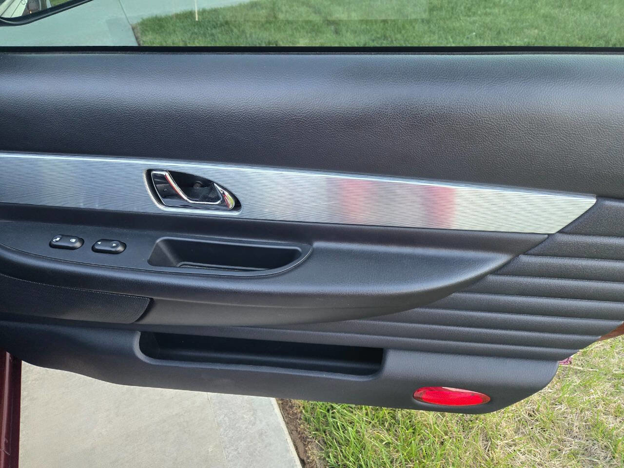 Used 2004 Ford Thunderbird Deluxe RWD image 30