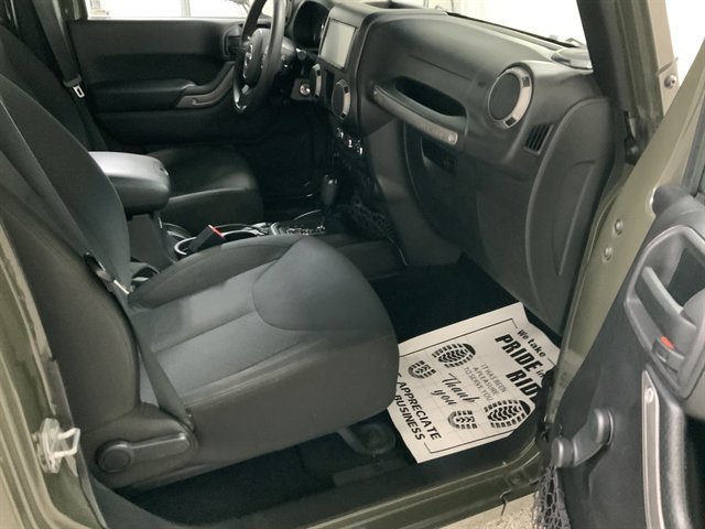 Used 2015 Jeep Wrangler Unlimited Sport image 19