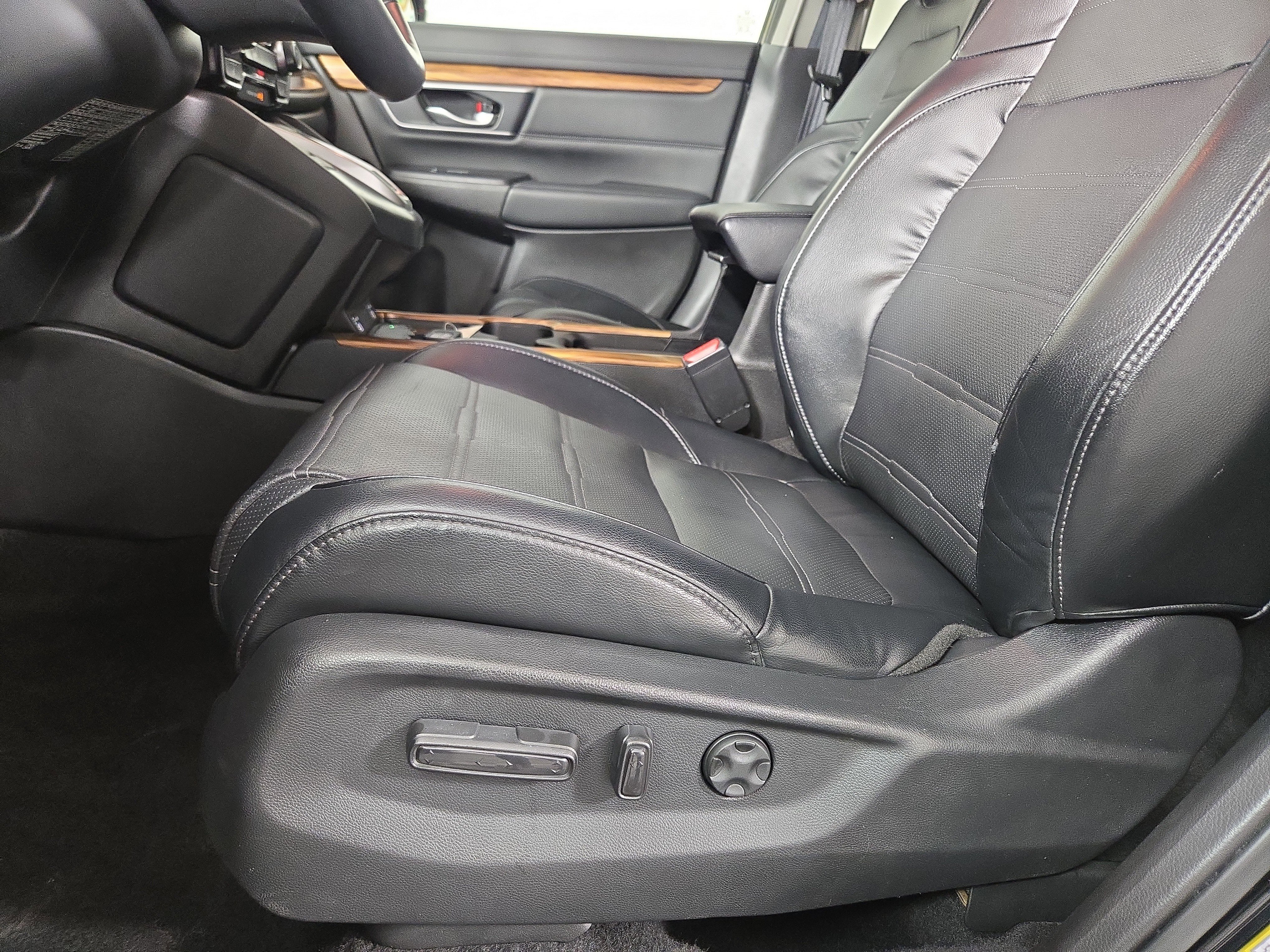 Used 2021 Honda CR-V Touring image 33