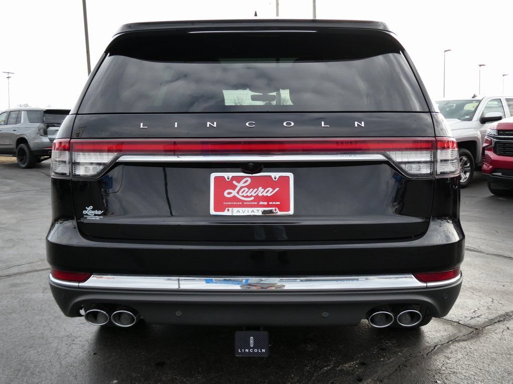 Used 2024 Lincoln Aviator Reserve w/ Equipment Group 201A AWD/4WD image 6