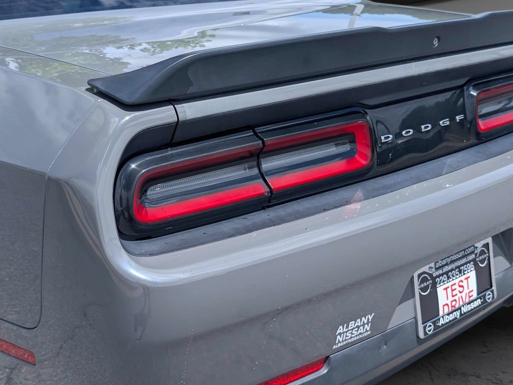 Used 2019 Dodge Challenger SXT w/ Blacktop Package RWD image 9