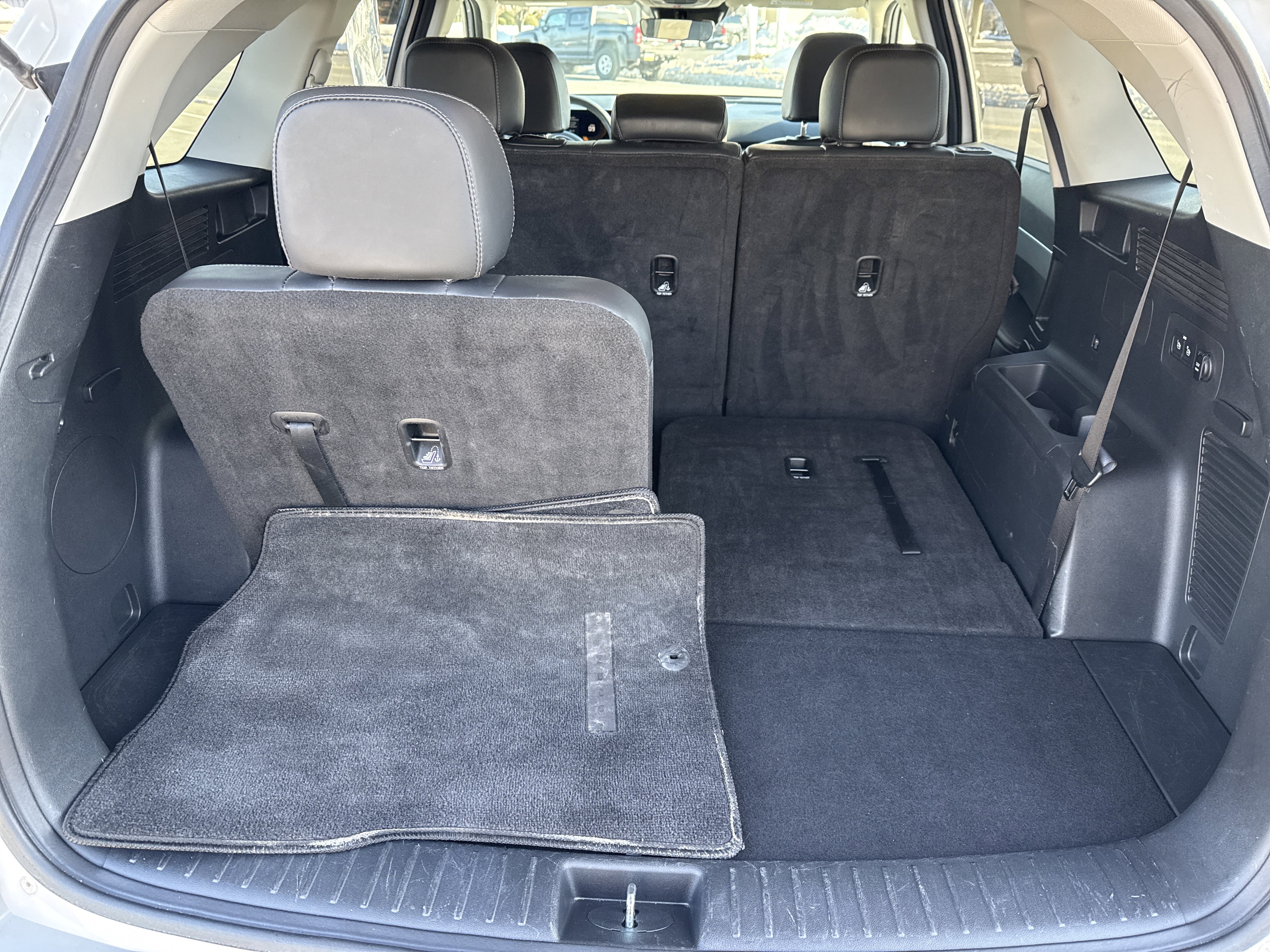 Certified 2024 Kia Sorento S image 5