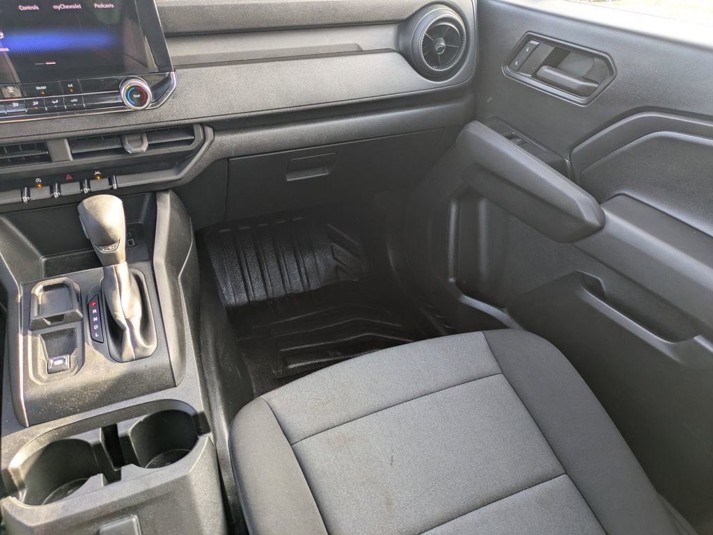 Used 2023 Chevrolet Colorado W/T image 16