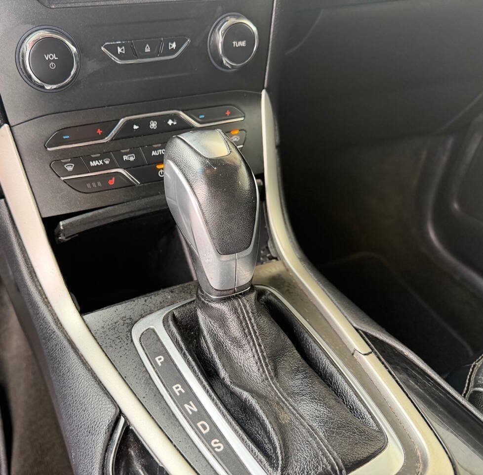 Used 2015 Ford Edge SEL w/ Equipment Group 201A FWD image 27