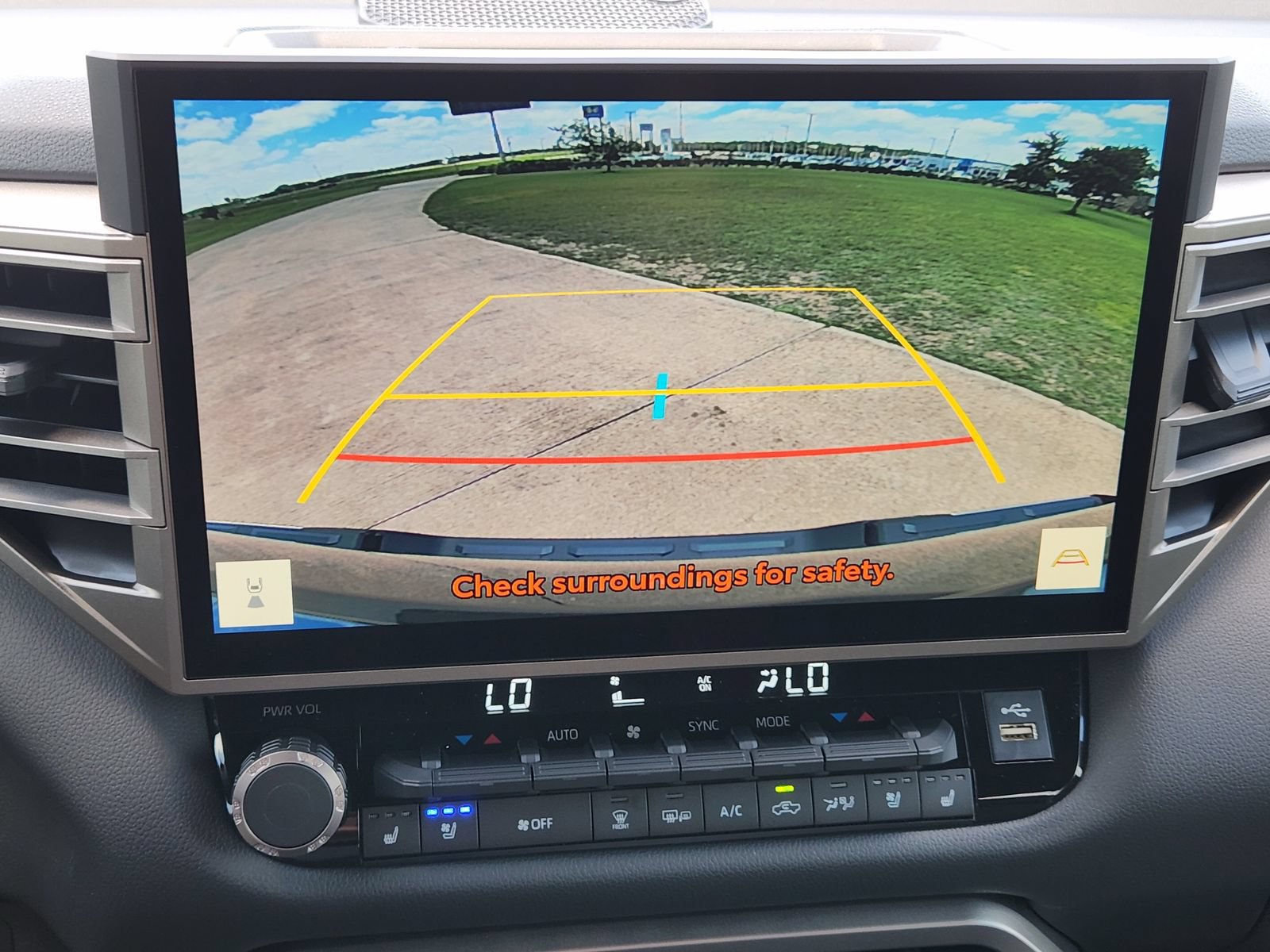 New 2026 Toyota Tundra Limited w/ Power Package AWD/4WD image 17