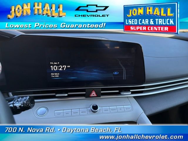 Used 2023 Hyundai Elantra Limited image 23