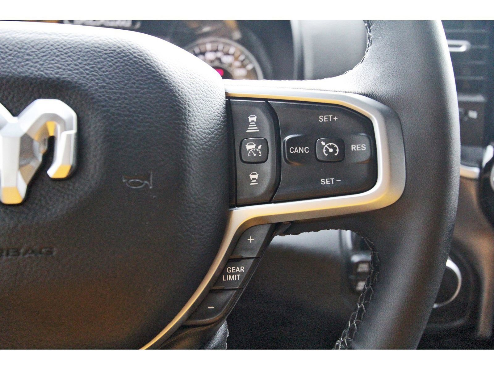 Used 2025 RAM 1500 Lone Star image 24