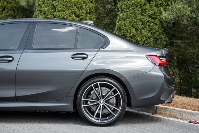 Used 2022 BMW 330e w/ M Sport Package RWD image 11