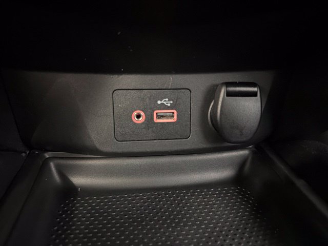 Used 2018 Nissan Rogue SV AWD/4WD image 28