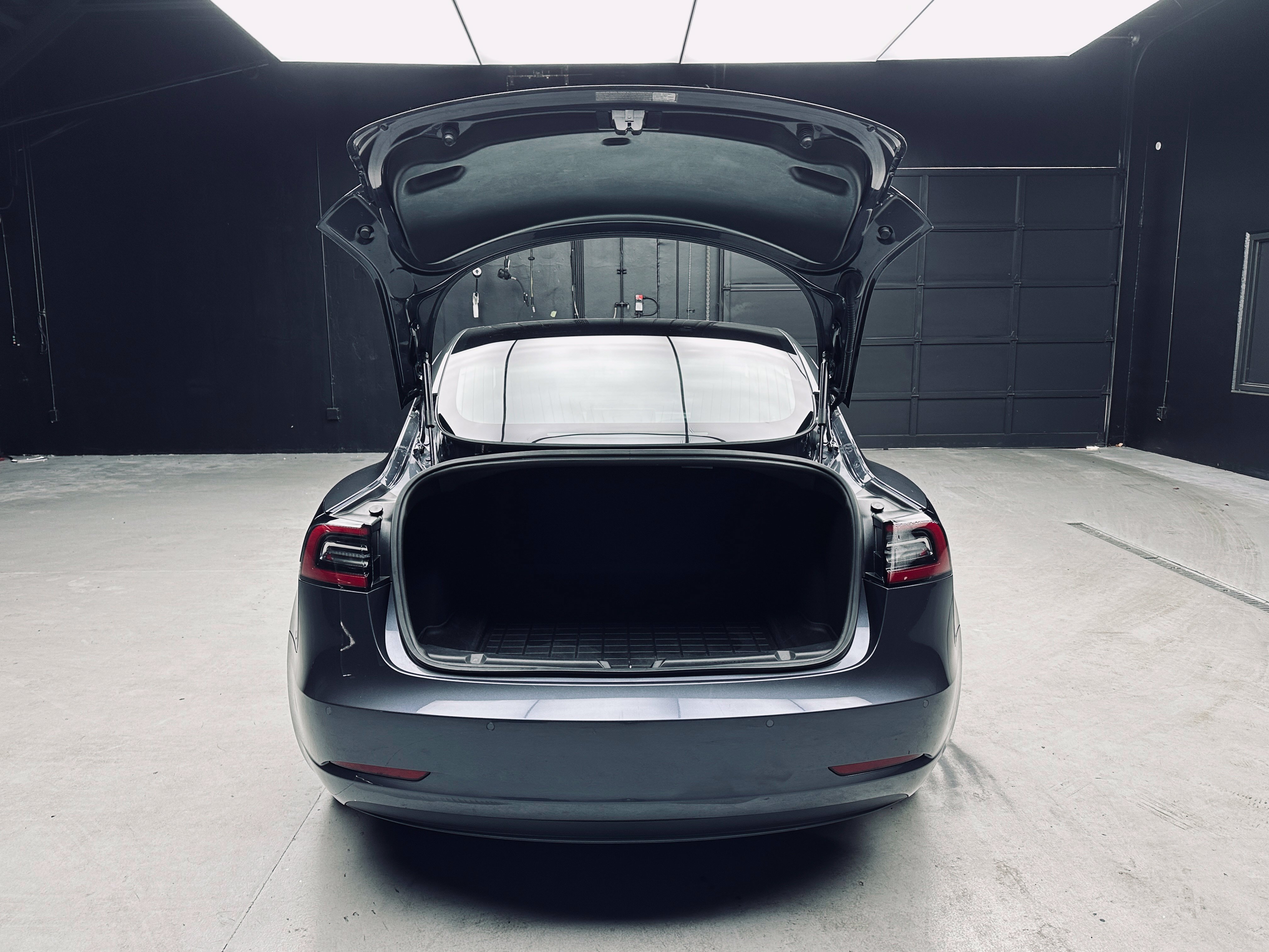 Used 2018 Tesla Model 3 Long Range AWD/4WD image 35