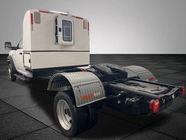 Used 2024 RAM 5500 Tradesman RWD image 4