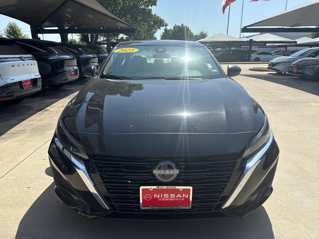 Certified 2025 Nissan Altima 2.5 SV FWD image 10