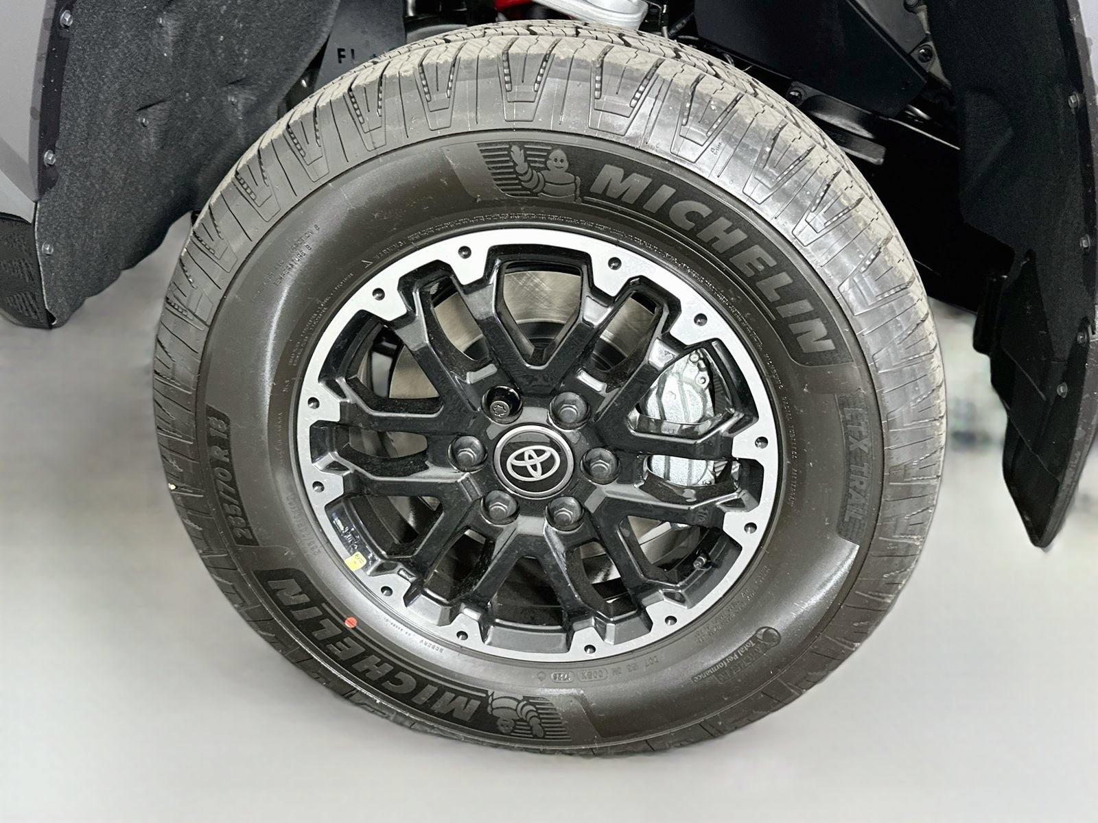 New 2026 Toyota Tundra SR5 AWD/4WD image 30