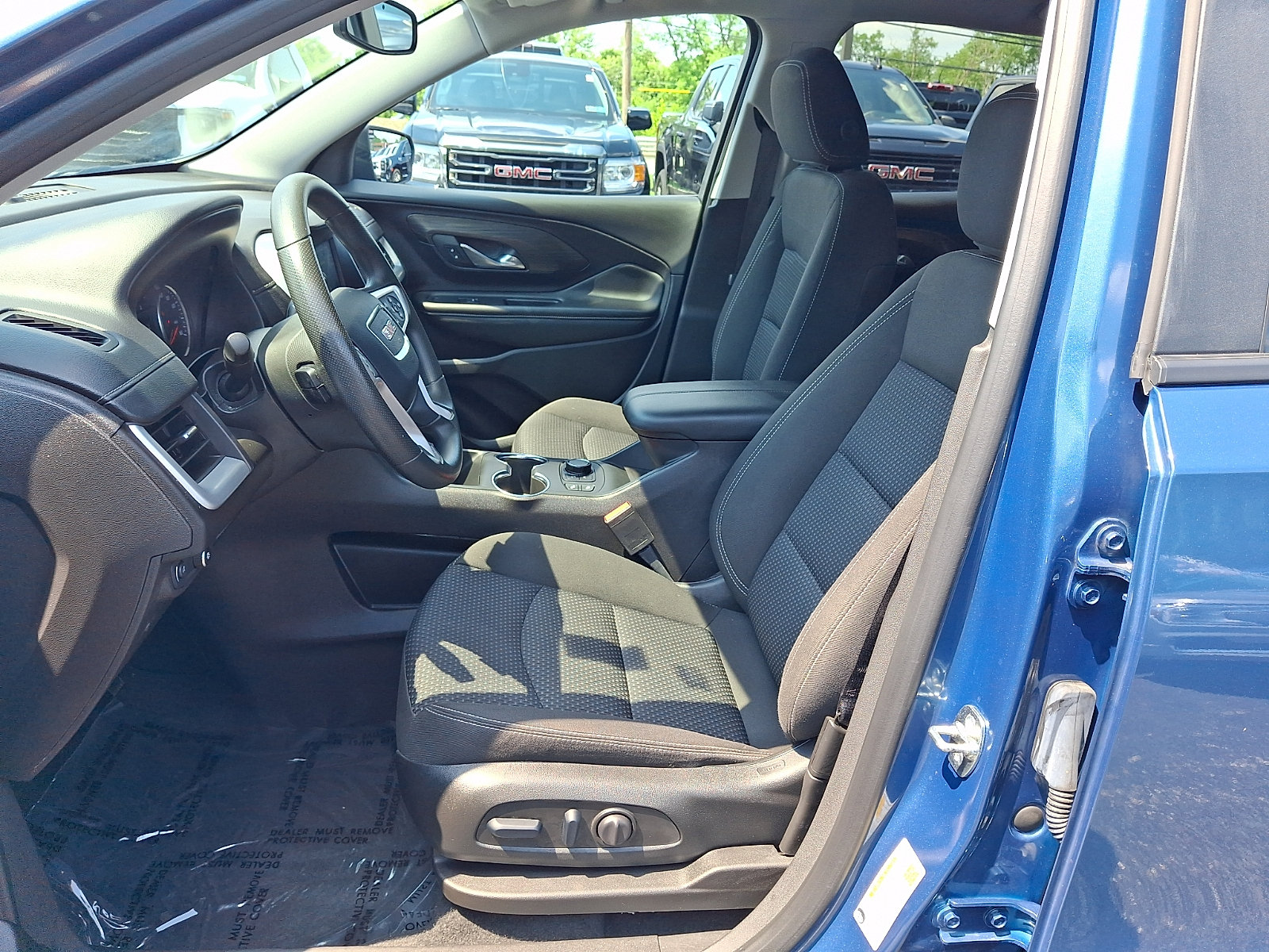 Used 2024 GMC Terrain SLE w/ Driver Convenience Package AWD/4WD image 14