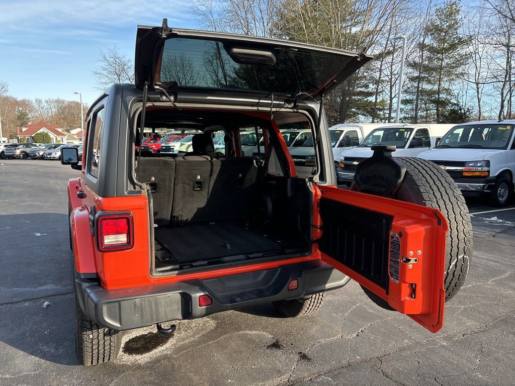 Used 2018 Jeep Wrangler Unlimited Sahara image 35