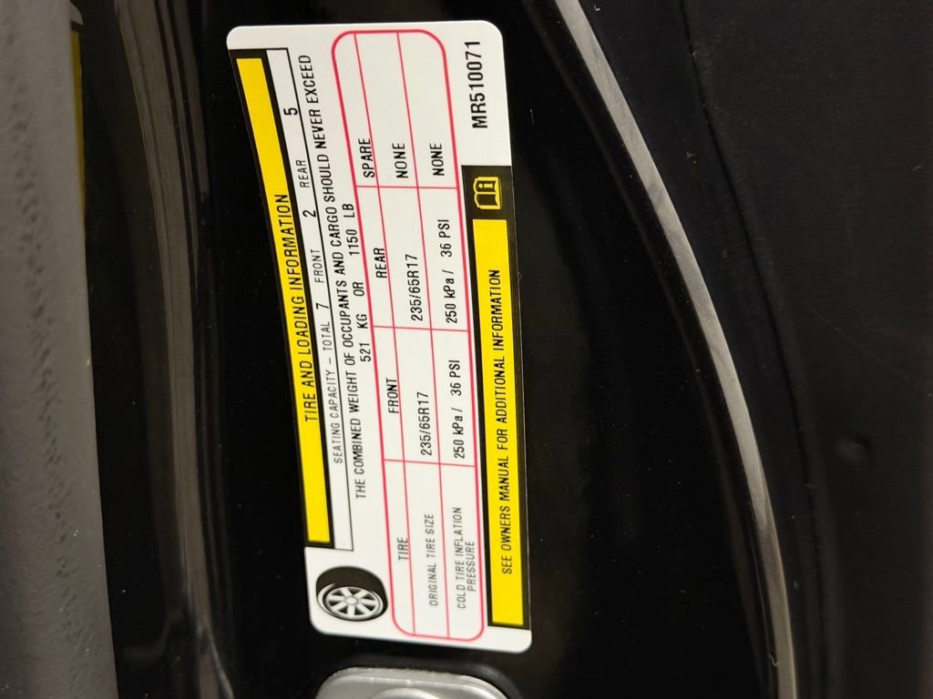 Used 2021 Chrysler Pacifica Touring w/ Cold Weather Group FWD image 33