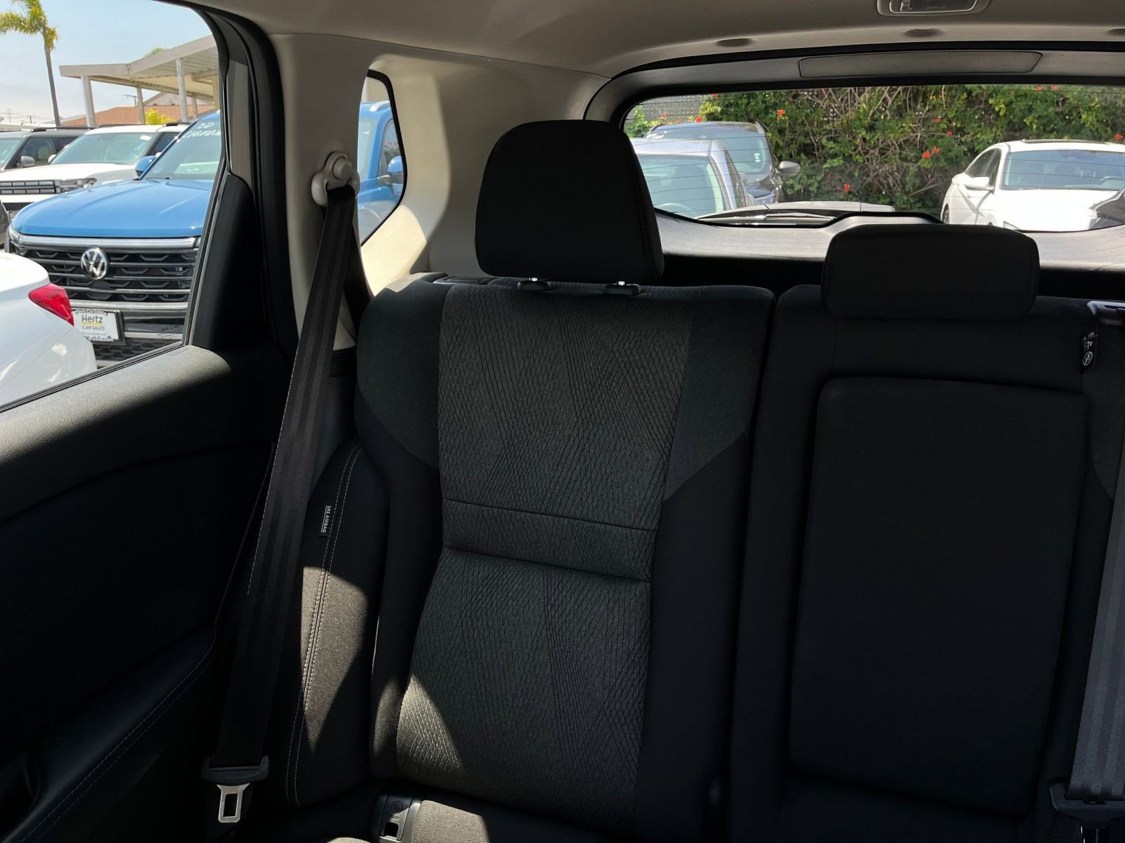 Used 2025 Nissan Rogue SV FWD image 41
